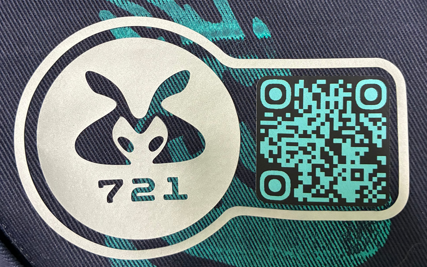 #721 Turquoise Invasion (M)