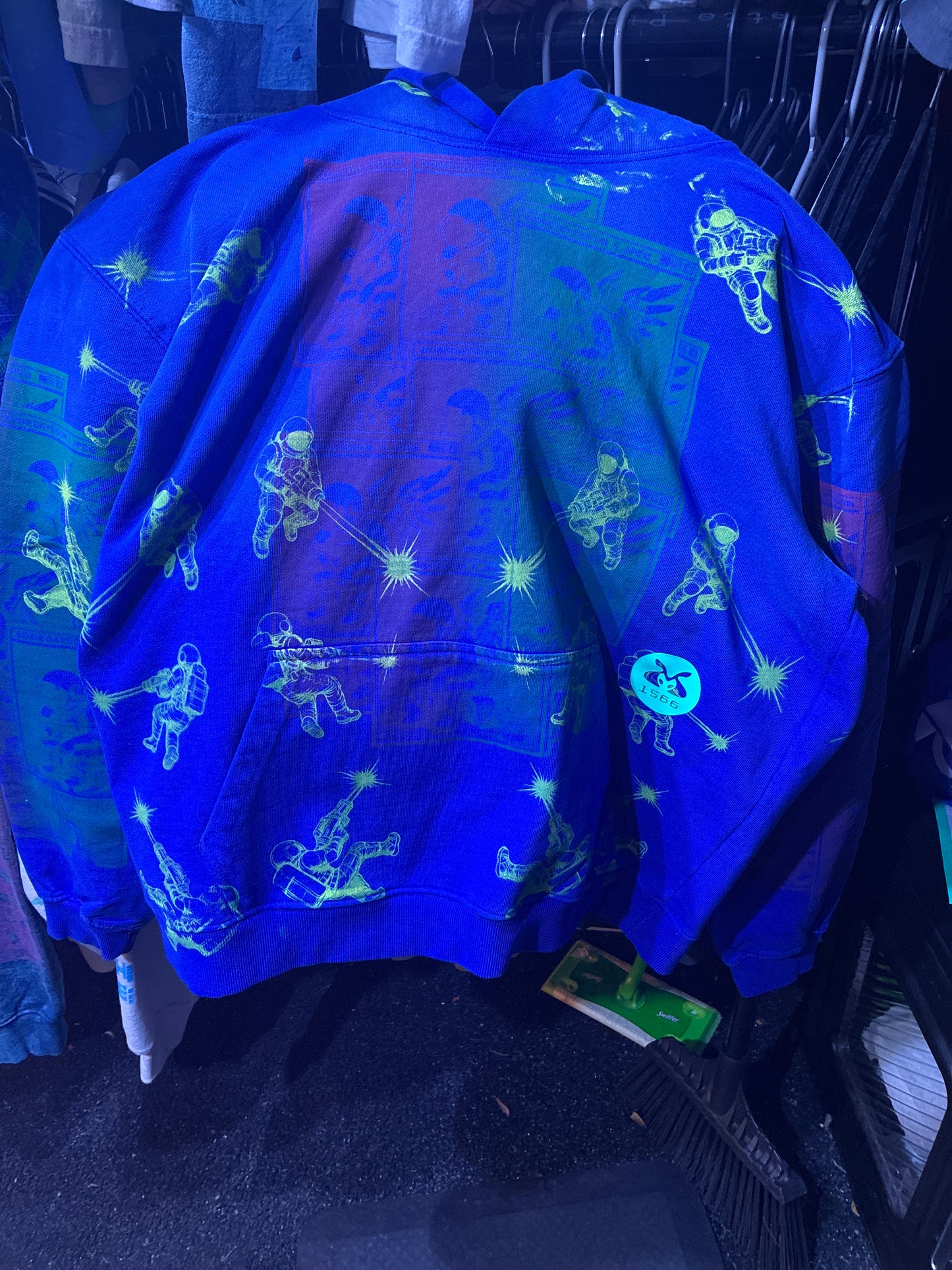 1566 XL