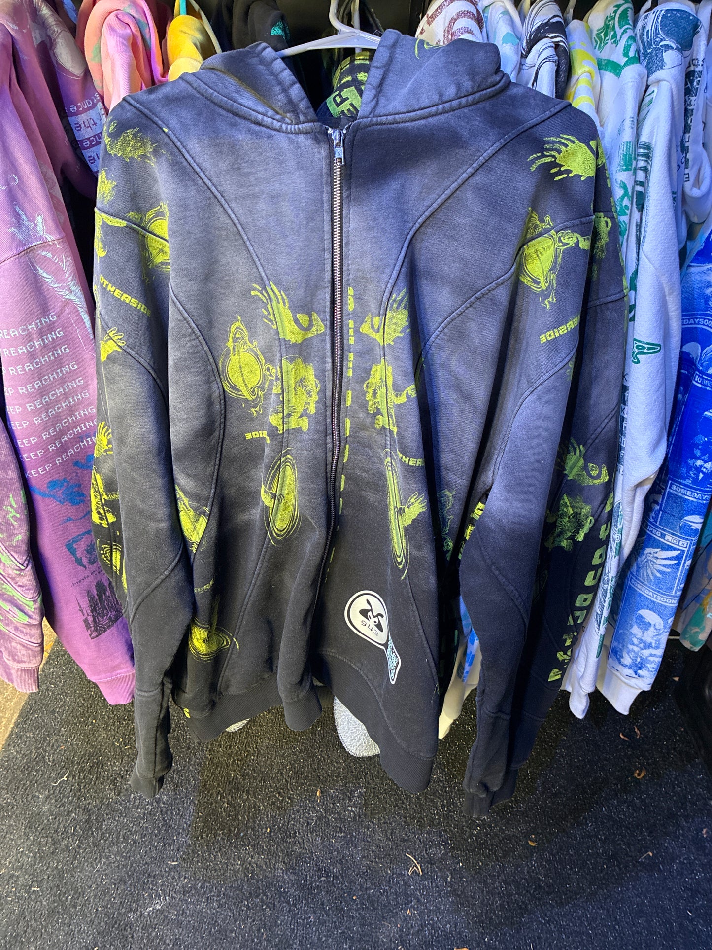 943 2XL