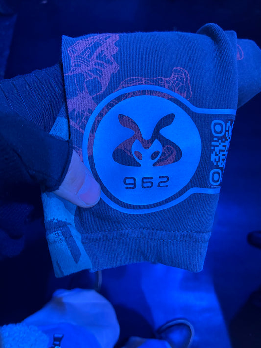 962 L