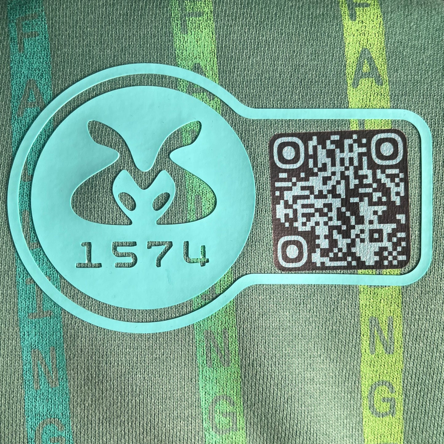 #1574 + #1569 - (Sun Dry, Gradient Wash, Sweat Suit, L)